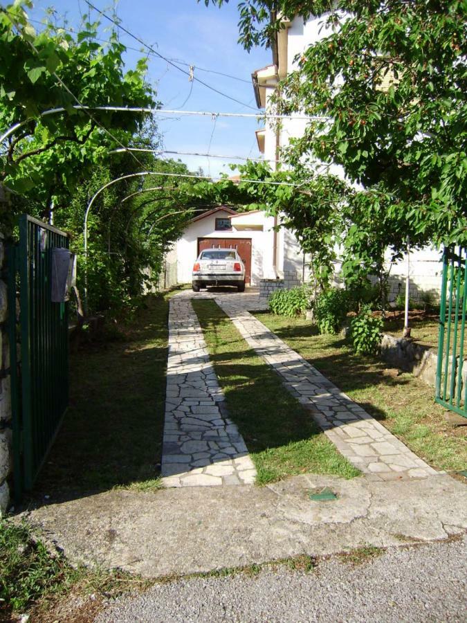 Apartment Carmen Cavle Екстер'єр фото